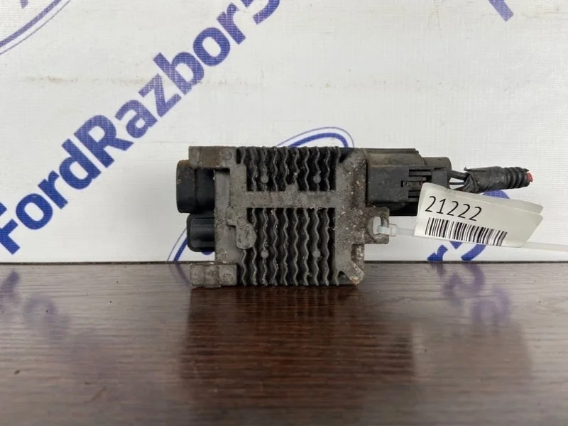 Блок управления вентилятором Ford Kuga 2010 940002906 CBV 2.0 (QXBA)