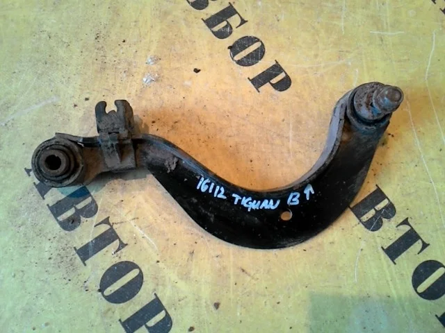 Рычаг задний верхний правый Volkswagen Tiguan 2007-2016 1K0505323N