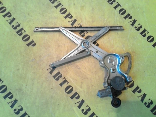 Стеклоподъемник передний правый Toyota Corolla 180 2013-2018 6981002530