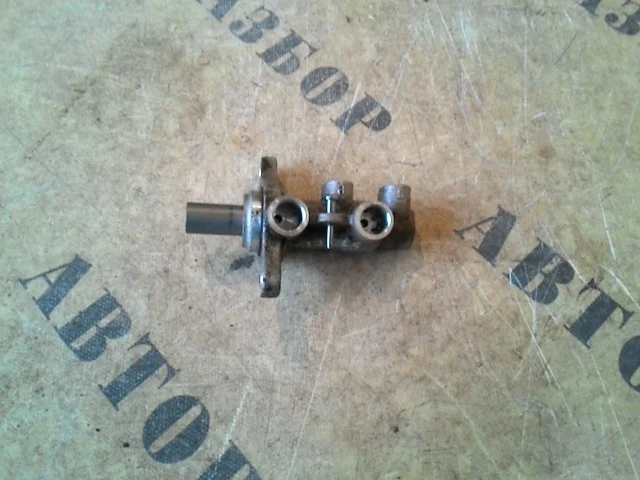 Цилиндр тормозной главный Hyundai Solaris 2010-2017 585104L150