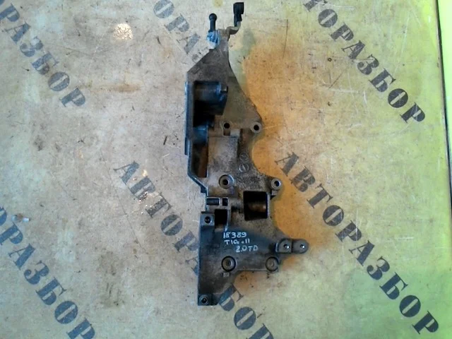 Кронштейн генератора VOLKSWAGEN TIGUAN 2007-2016 03L903143Q