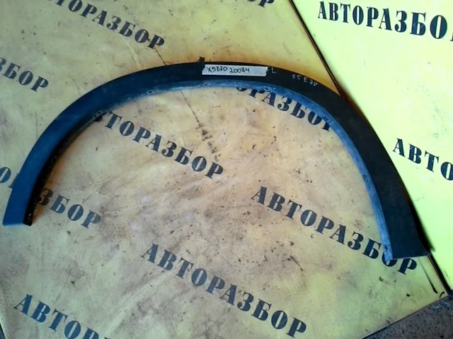 Накладка крыла переднего левого BMW X5 E70 2007-2013 51777158427