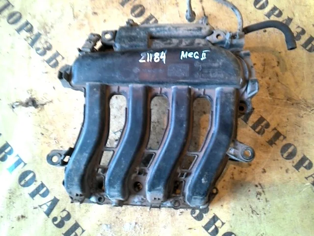 Коллектор впускной Renault Megane 2 2003-2009 8200647713