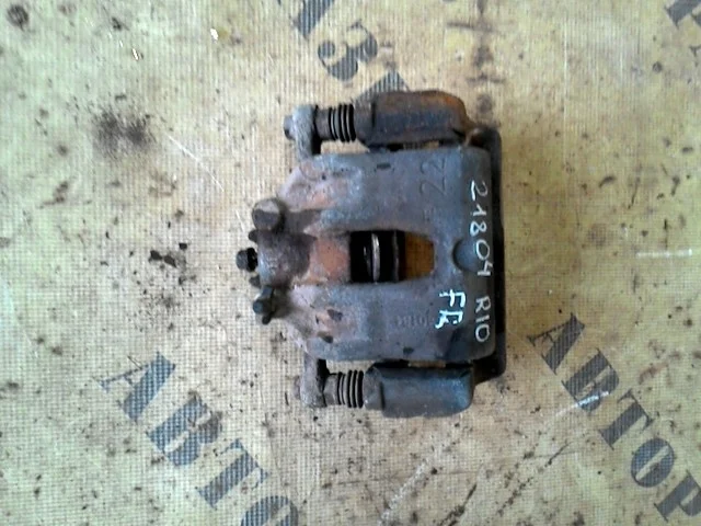 Суппорт передний правый KIA RIO 3 2011-2017 581901RA00