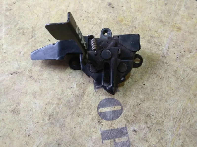 Замок капота Toyota Corolla 180 2013-2018 5351002560