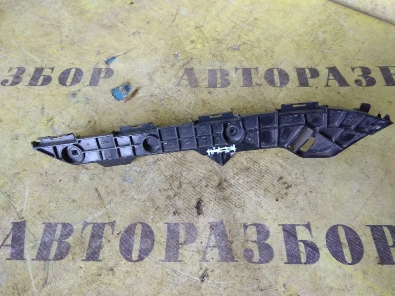 Кронштейн заднего бампера правый Toyota Corolla 150 2006-2013 5215512320