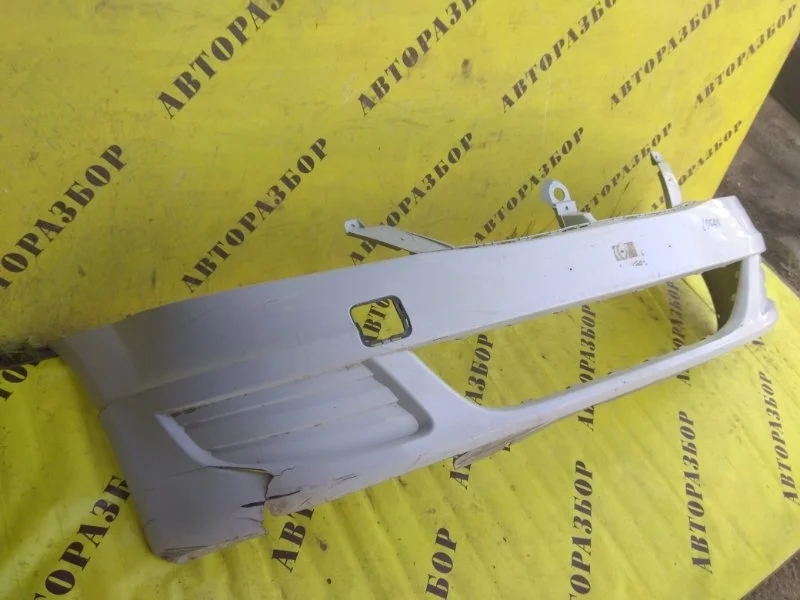 Бампер передний RENAULT LOGAN 2005-2014 8200916703