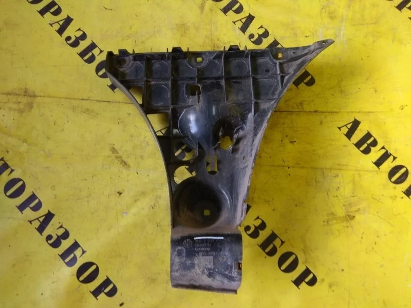 Кронштейн заднего бампера правый Bmw 5-Серия E60/E61 2003-2009 51127033716