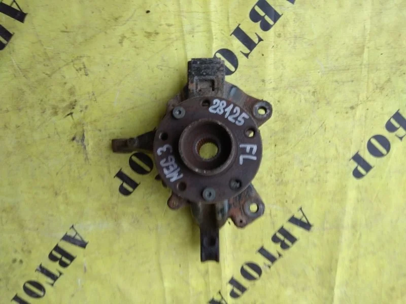 Кулак поворотный передний левый Renault Megane 3 2009-2016 2010 400154705R УНИВЕРСАЛ 1.5 K9K836 K9KJ836110 Л/С