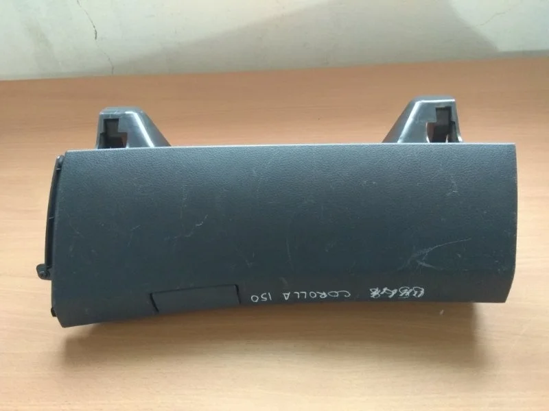 Бардачок Toyota Corolla 150 2006-2013 5504112050