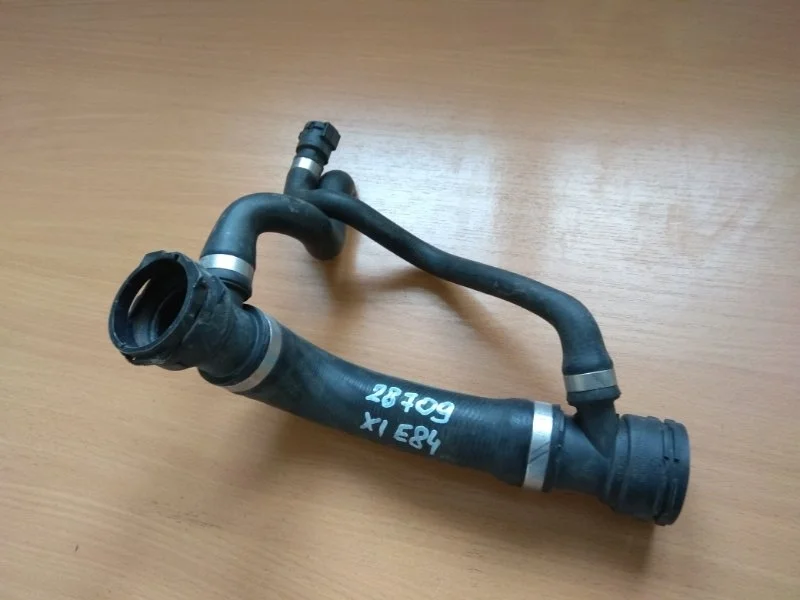 Патрубок системы охлаждения BMW 5-СЕРИЯ E60/E61 2003-2009 17127546064