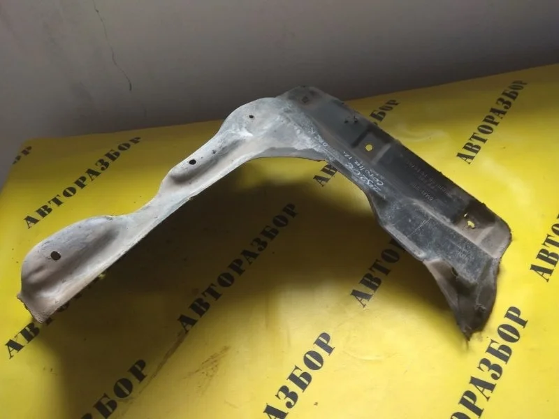 Пыльник Toyota Corolla 120 2001-2006 2006 5144112190 ХЭТЧБЕК 1.6 3ZZ-FE 110 Л/С