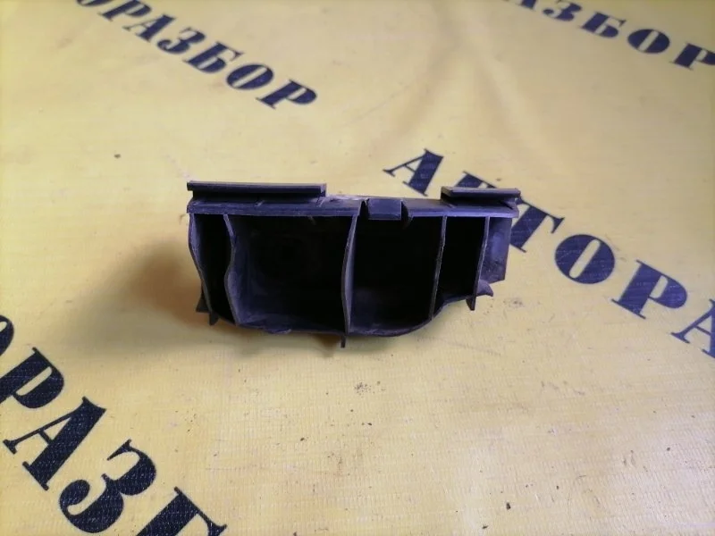 Кронштейн заднего бампера правый Toyota Corolla 120 2001-2006 2006 5256202010 ХЭТЧБЕК 1.6 3ZZ-FE 110 Л/С