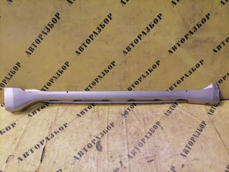 Накладка на порог (наружняя) правая Toyota Land Cruiser Prado 150 2009-2022 7580660050