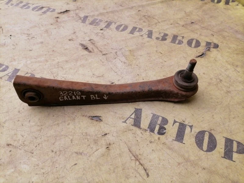 Рычаг задний нижний левый MITSUBISHI GALANT 9 (DJ DM) 2003-2012 2008 MN150566 2.4 4G69 158 Л/С