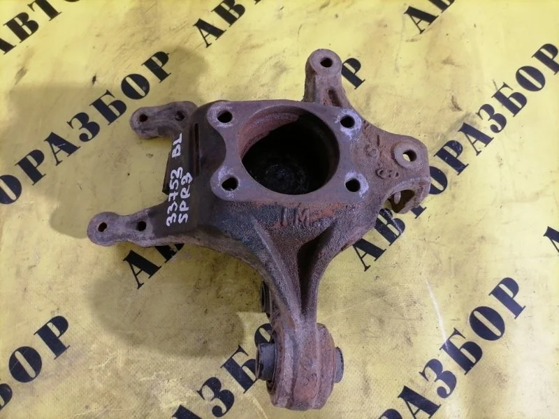 Кулак поворотный задний правый KIA SPORTAGE 3 2010-2015 2013 527203U800 2.0 G4KD 150Л/С