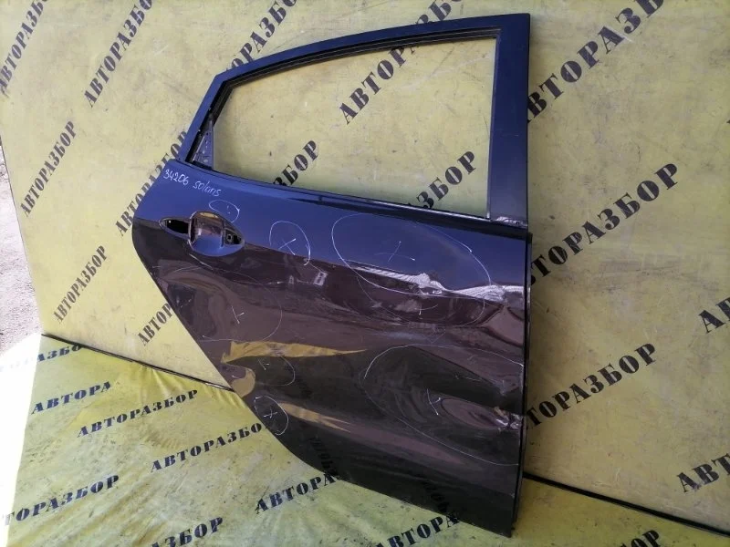 Дверь задняя правая Hyundai Solaris 2010-2017 770044L200