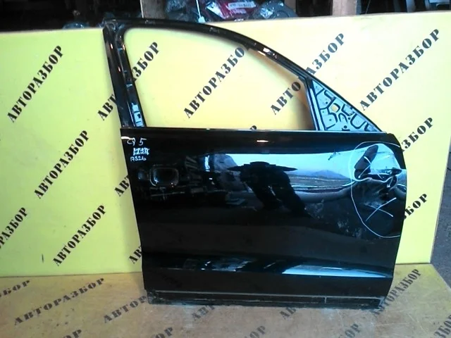 Дверь передняя правая AUDI Q5 2008-2017 8R0831052C