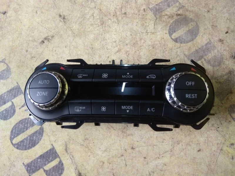 Блок управления климатической установкой Mercedes-Benz Cla-Class C117 2013-2019 A2469008415