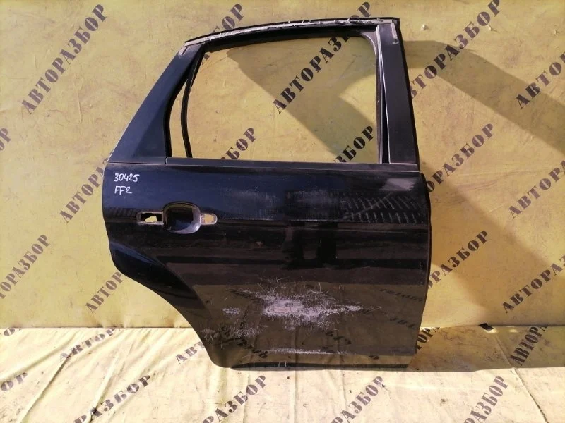 Дверь задняя правая FORD FOCUS 2 2008-2011 2008 1702402 СЕДАН 1.8 QQDB 125 Л/С