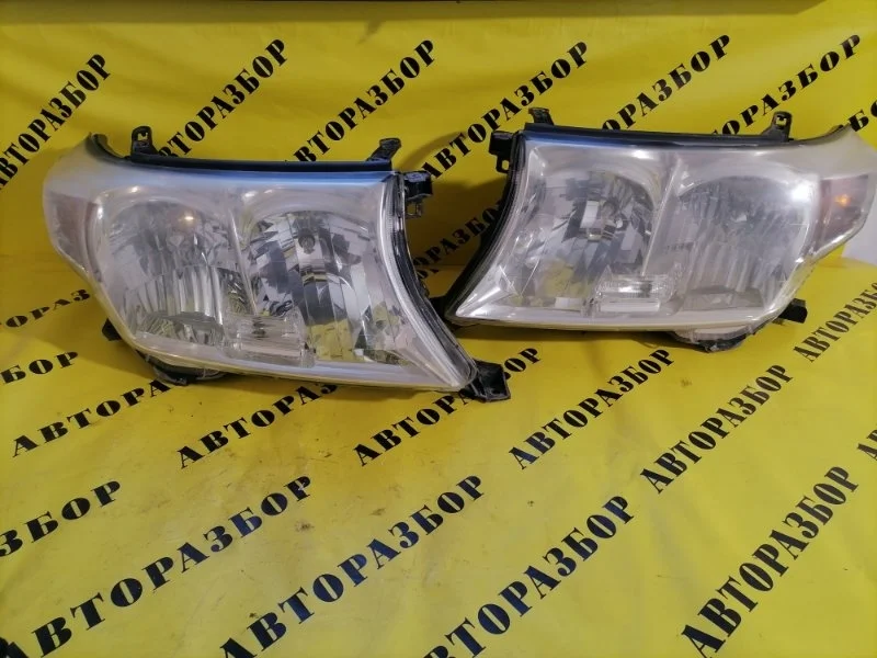 Фары Toyota Land Cruiser 200 2008-2021 8113060D10