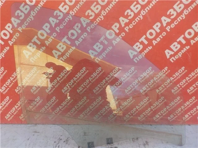 Cтекло двери Renault Logan 2009 8200240554 LS1Y K7M, переднее правое