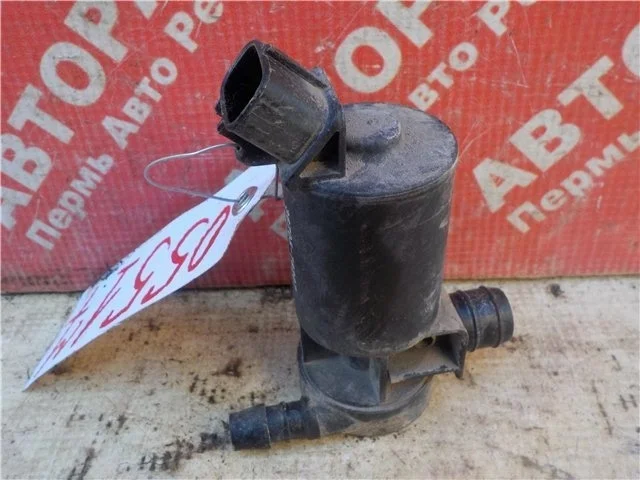 Насос бочка омывателя фар Toyota RAV 4 2006-2013 3670578207