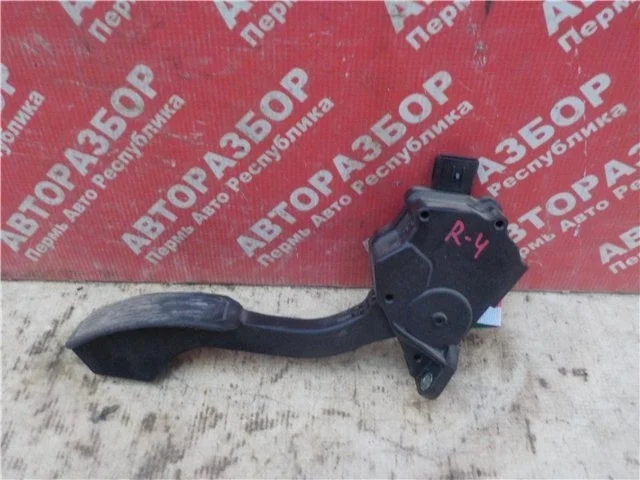 Педаль газа Toyota Rav 4 2006-2013 7811042010 1AZFE