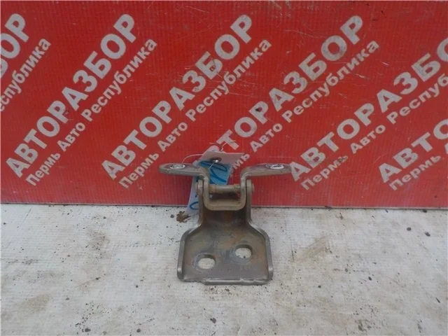 Петля двери нижняя Renault Logan 2005-2014 6001546883, задняя левая