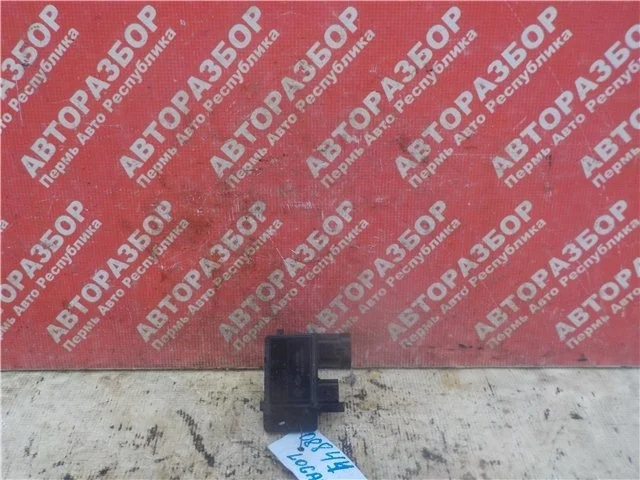 Реле вентилятора системы охлаждения Renault Logan 2 2014 255503792R