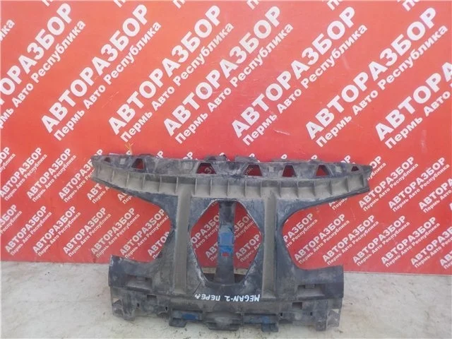 Усилитель бампера Renault Megane 2 2003-2009 8200412377 K4M, передний