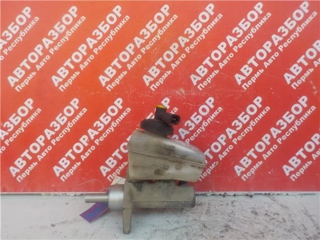 Главный тормозной цилиндр Renault Sandero 2009-2014 6001551028 K4M