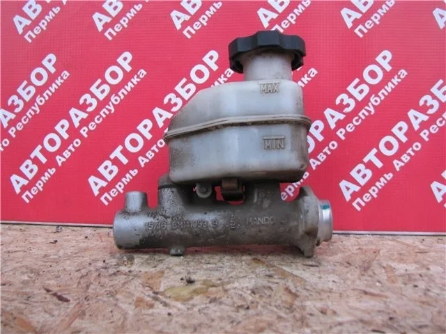 Главный тормозной цилиндр Hyundai ELANTRA 2000-2006 585102D300 XD G4GB