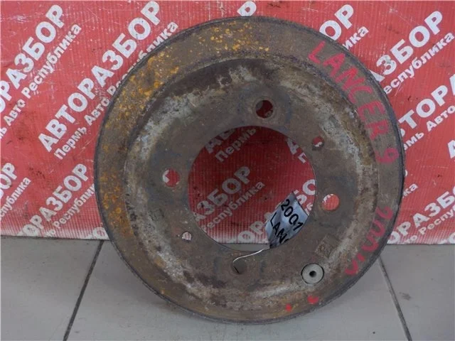 Тормозной диск Mitsubishi Lancer 2007 MB668083 S82 4G18, задний левый