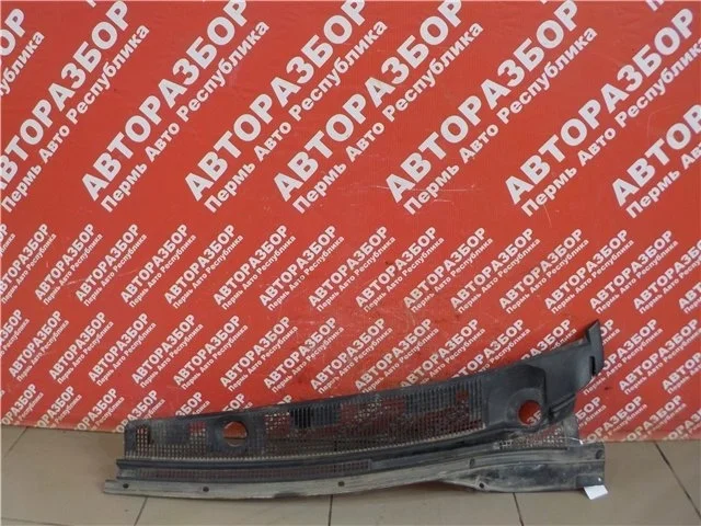 Жабо Mitsubishi Lancer 2007 MR533285 S82 4G18, переднее правое