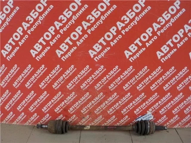 Привод колеса Hyundai Tucson 2005 495012E400 B383 G4GC4164497, правый