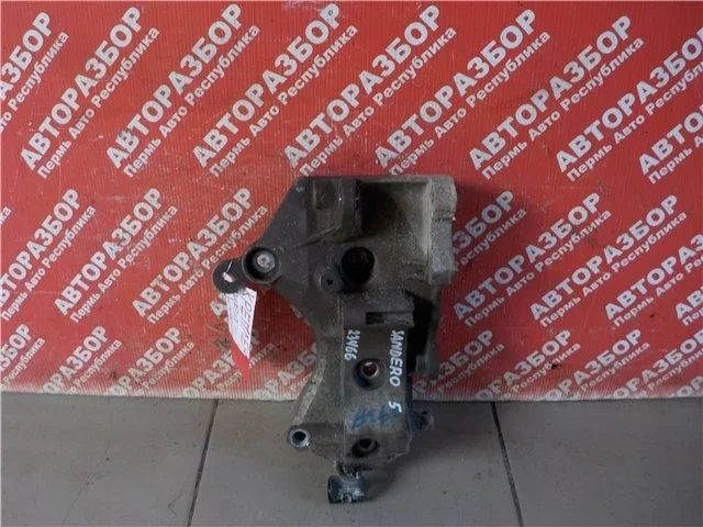 Кронштейн генератора Renault Sandero 2010 8200941119 BS12 K7JA710