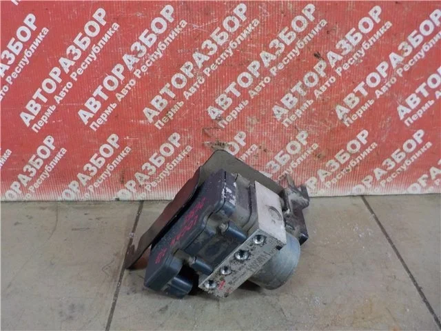 Блок abs Renault Logan 2 2017 476600829R L8MV K7MA812