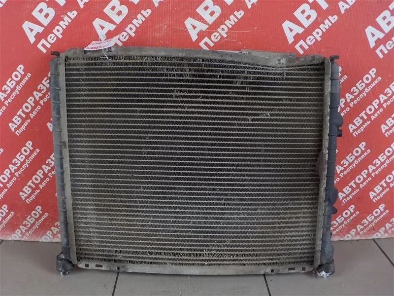 Радиатор охлаждения Renault Kangoo 2002 7700838134 FC0M K7JA710