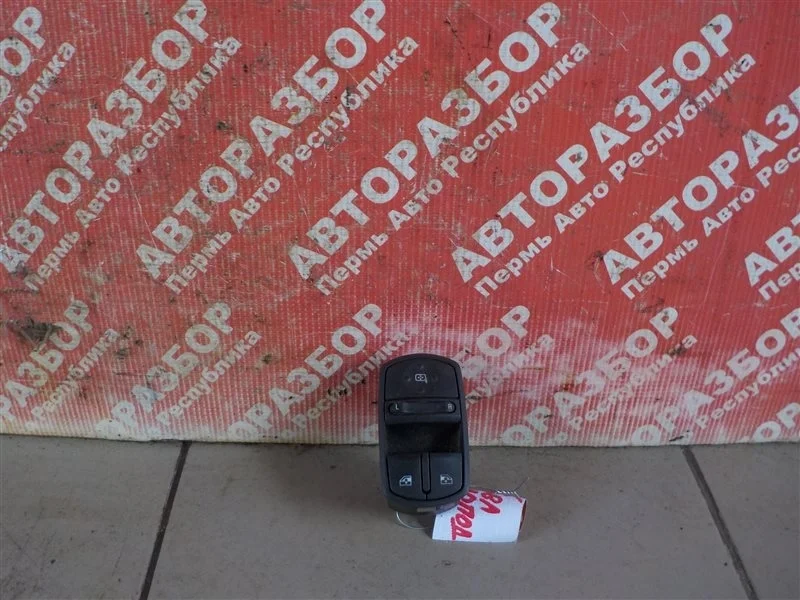 Блок управления стеклоподъемниками Opel Corsa-D 2008 13258521 ХЭТЧБЕК Z14XEP