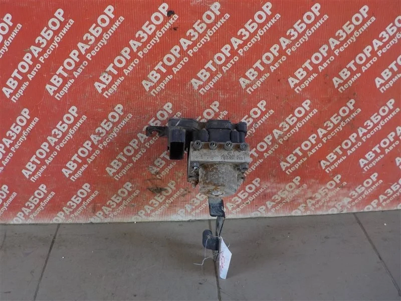 Насос ABS Renault Sandero 2 2018 476600829R STEPWAY