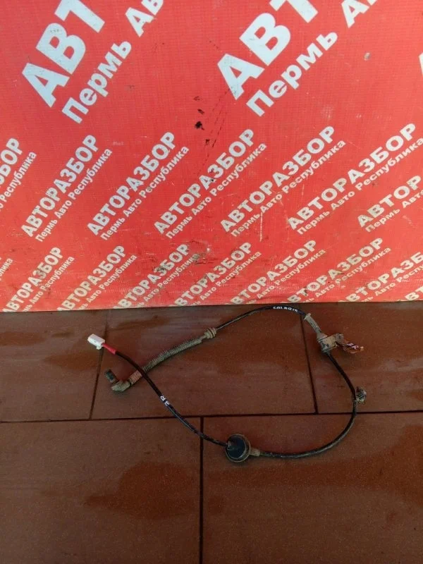 Датчик abs Hyundai Solaris 2014 956811R000 G4FC, задний правый