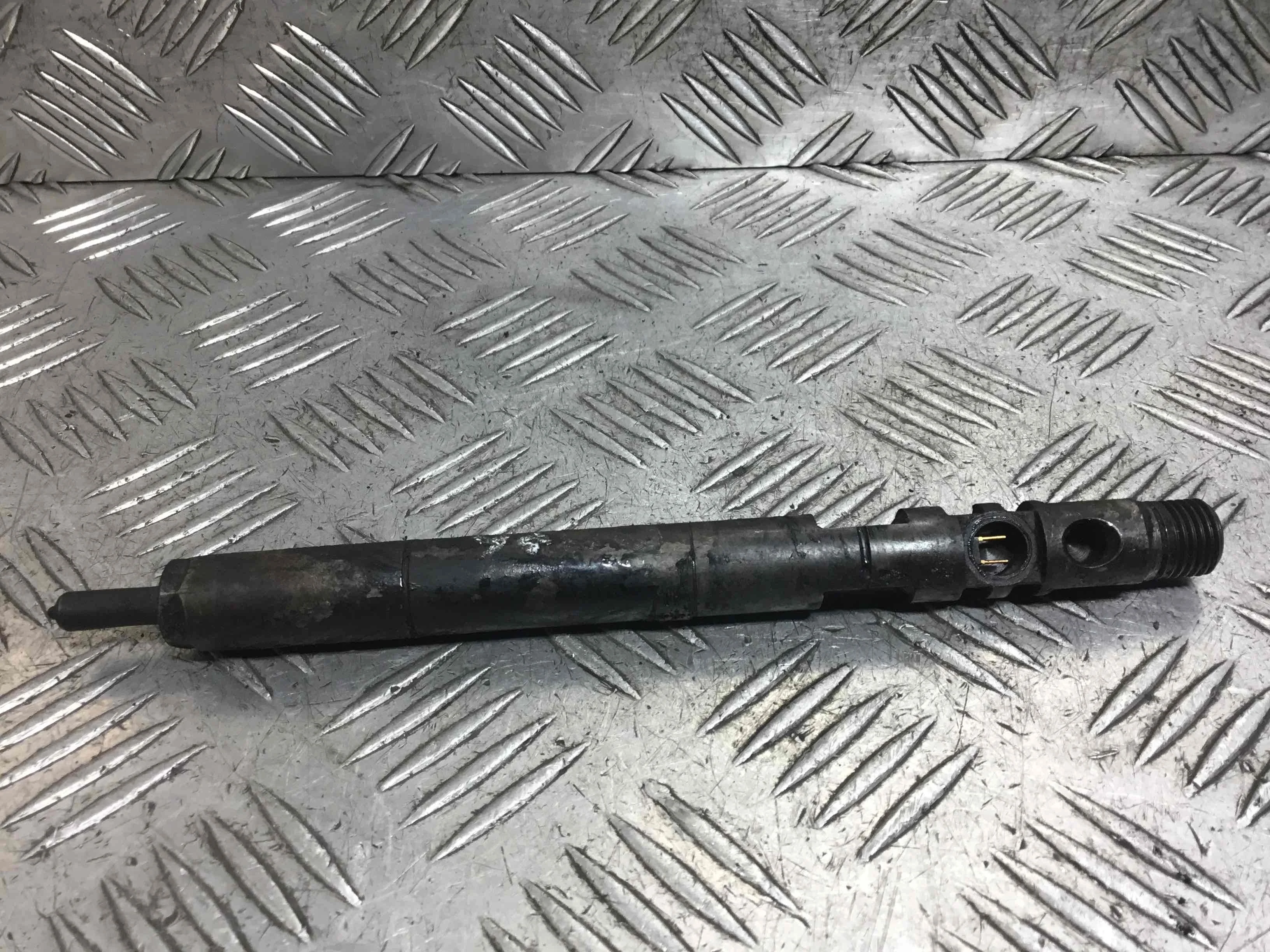 Форсунка Mercedes E-klasse E-klasse (W211) 2002 - 2009 дизель 2.2 CDI Автомат Седан