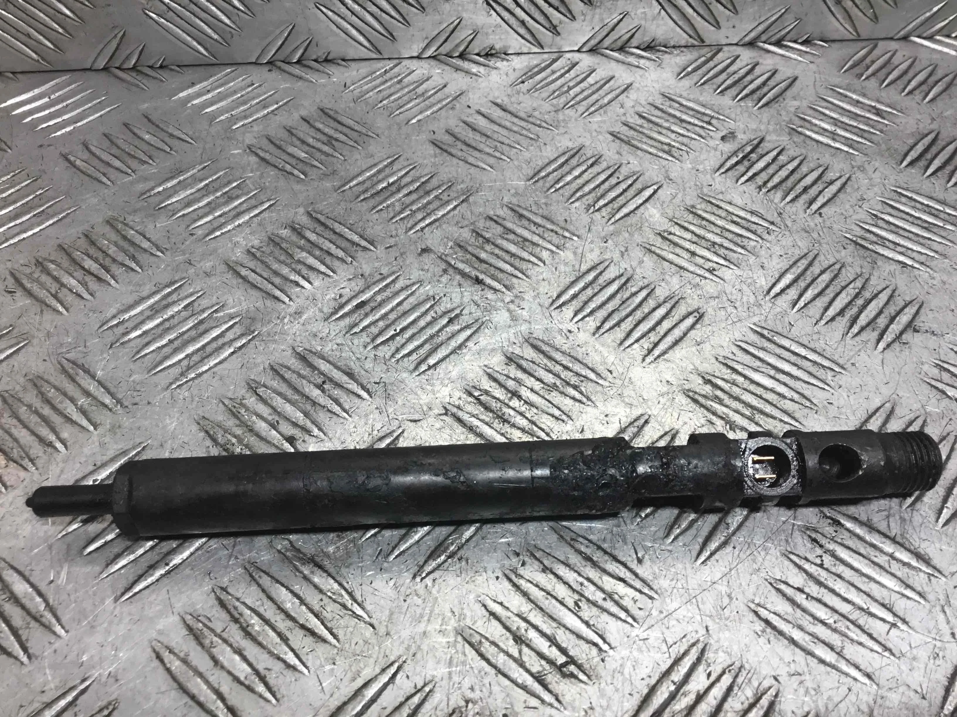 Форсунка Mercedes E-klasse E-klasse (W211) 2002 - 2009 дизель 2.2 CDI Автомат Седан