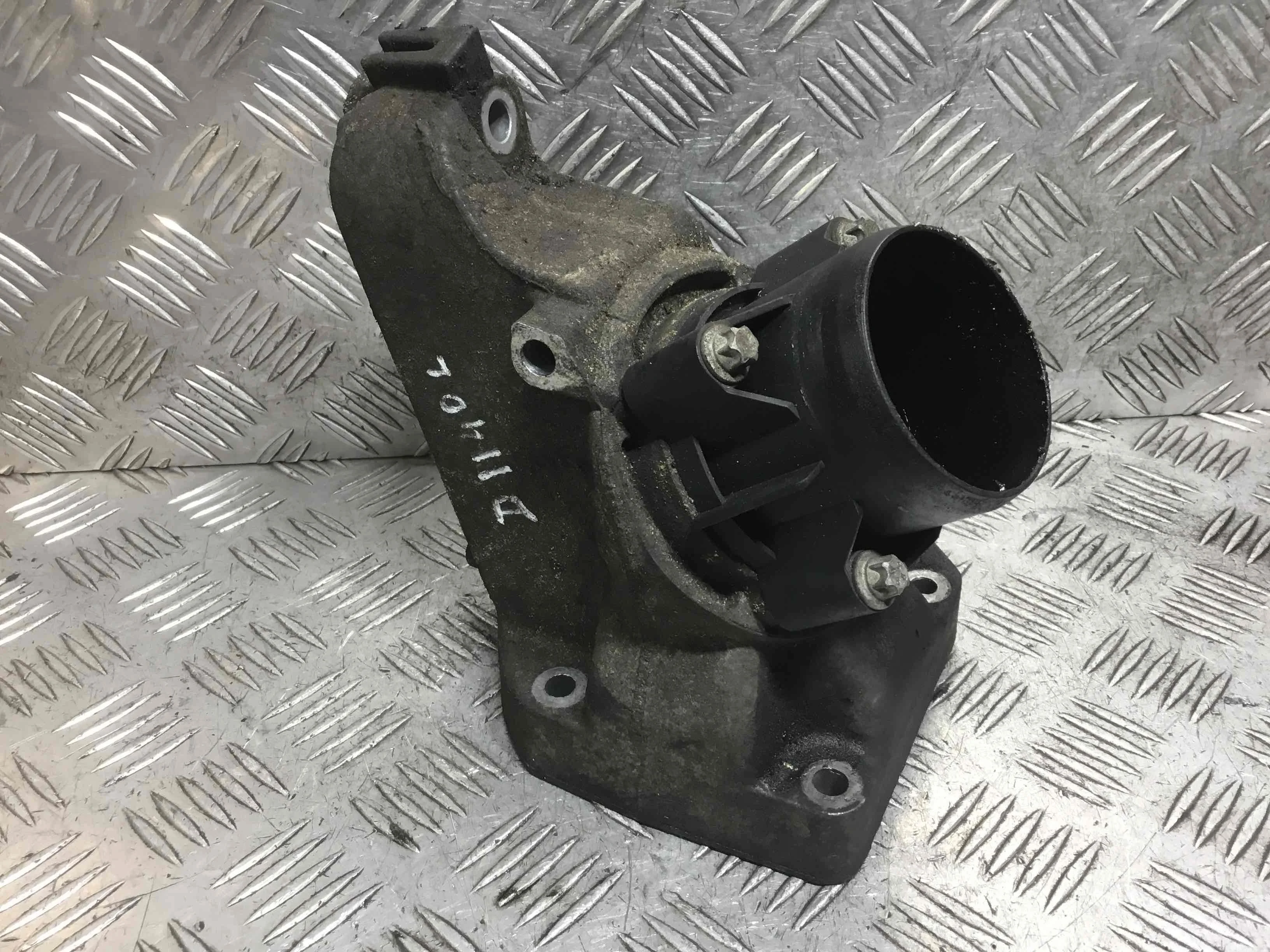 Кронштейн двигателя Mercedes E-klasse E-klasse (W211) 2002 - 2009 дизель 2.2 CDI Автомат Седан