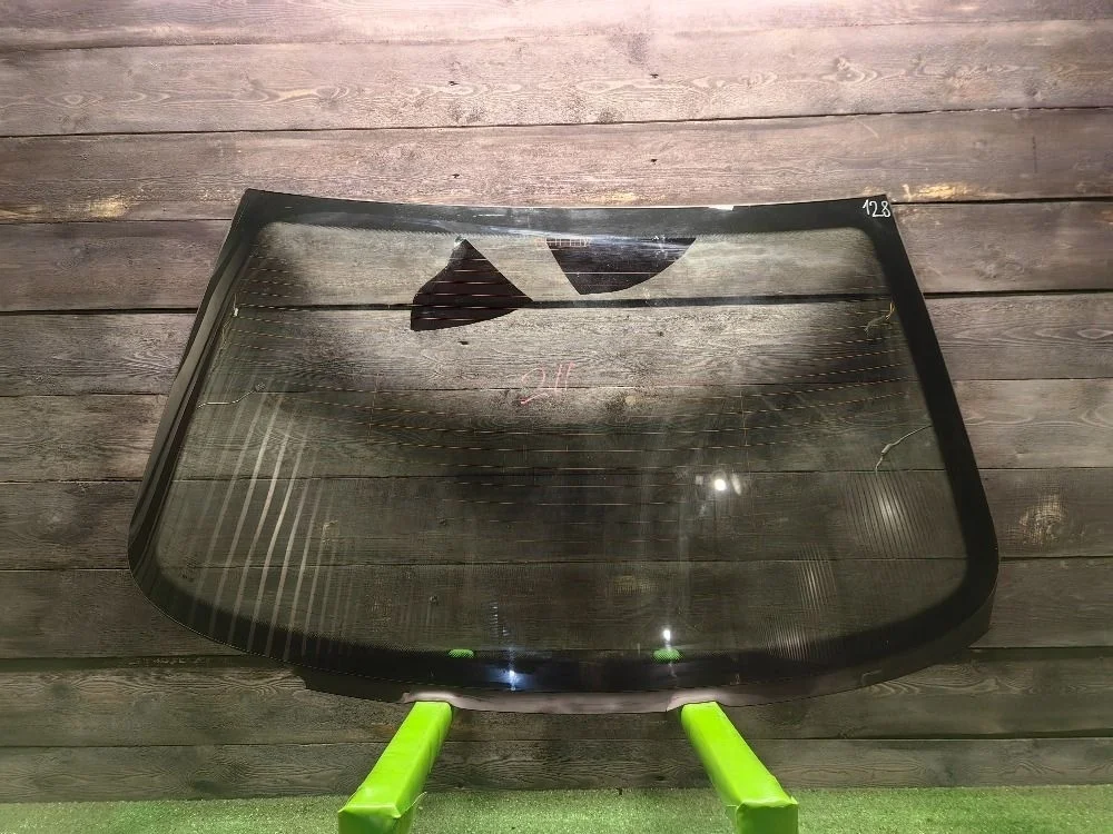 Стекло заднее Mercedes-Benz E-класс W211