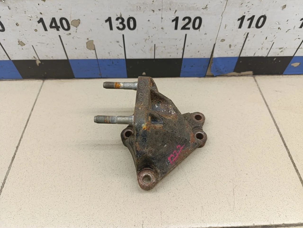 Кронштейн двигателя правый Solaris 2010-2017