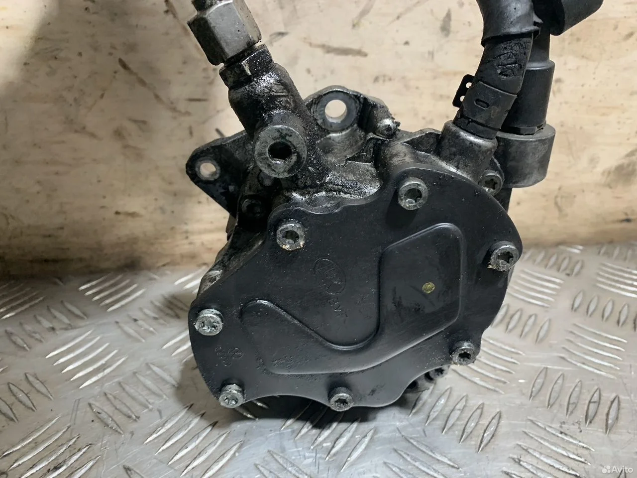 Топливный насос vw touareg 2.5 bac 070145209j