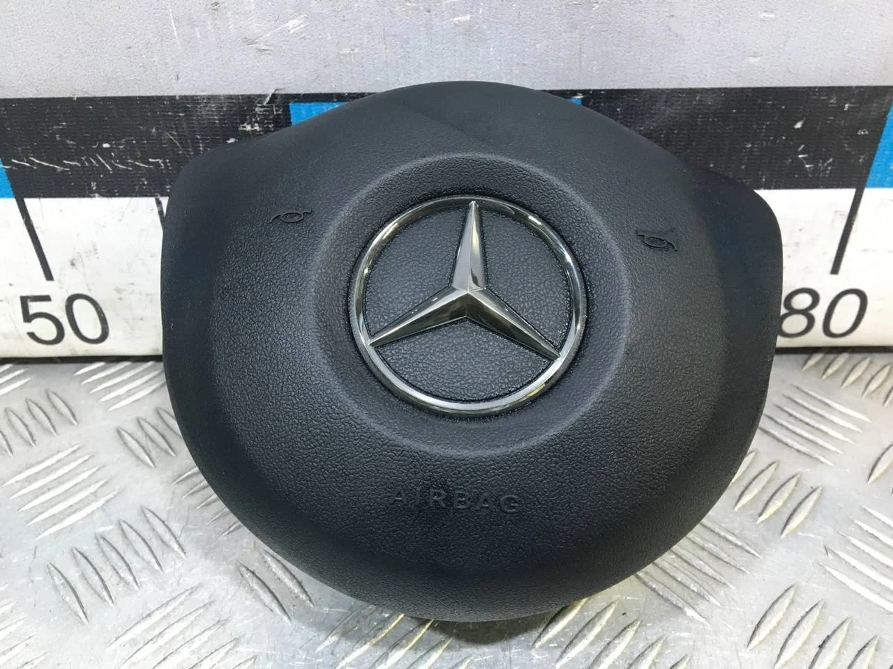 [Б/У] Подушка безопасности в рулевое колесо [Код: 00579778 ]