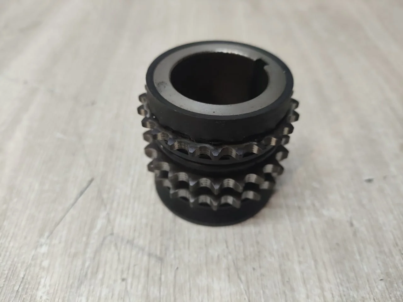 [Б/У] Шестерня коленвала Mercedes - выработка от цепи [Незначительные дефекты] [Код: 00332388 ]